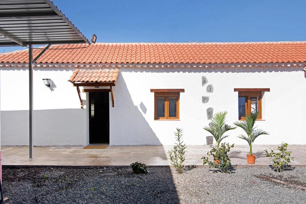 La Tirajanera 1 Villa Vega de San Mateo Luaran gambar